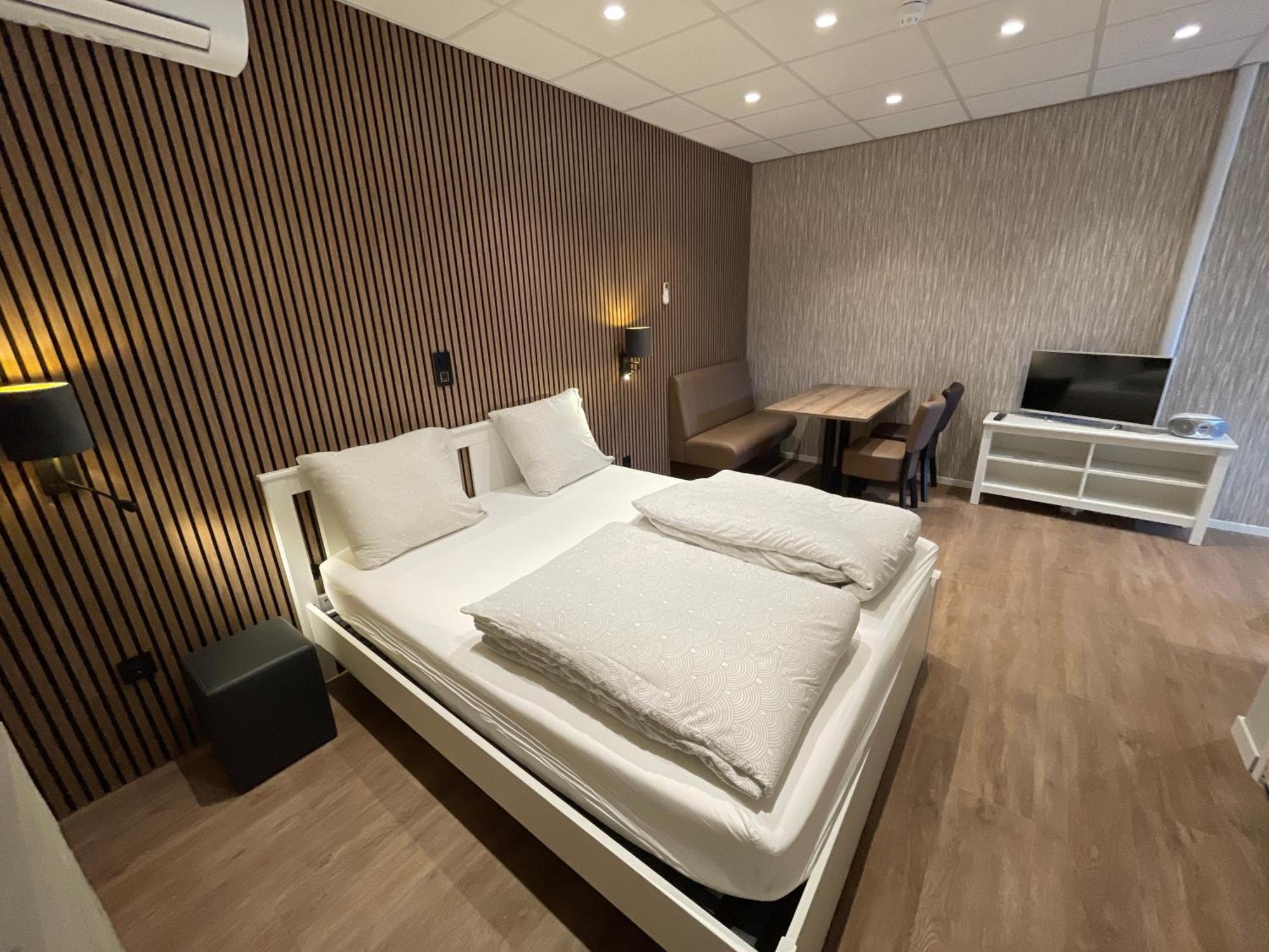 Residence De Kaaipoort Appartementen アールデンブルグ エクステリア 写真