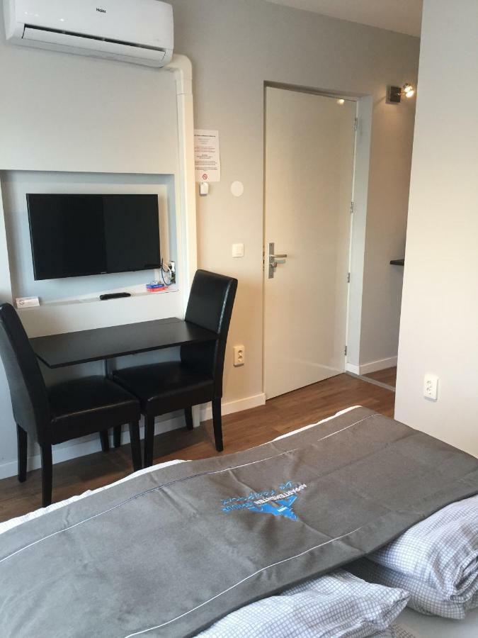 Residence De Kaaipoort Appartementen アールデンブルグ エクステリア 写真